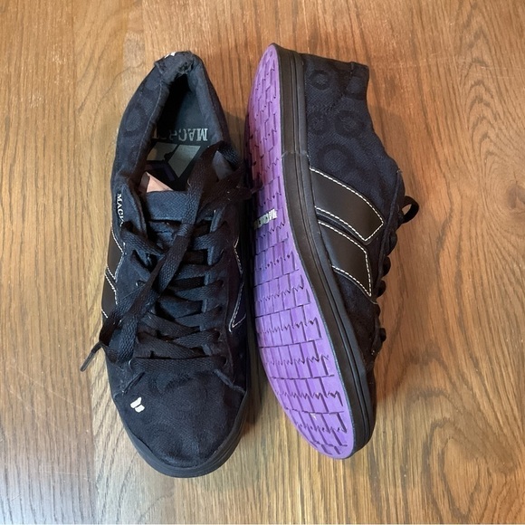 MACBETH Women’s size 9 Black Green Vegan Product Textile Lace Up Sneakers - Picture 7 of 11